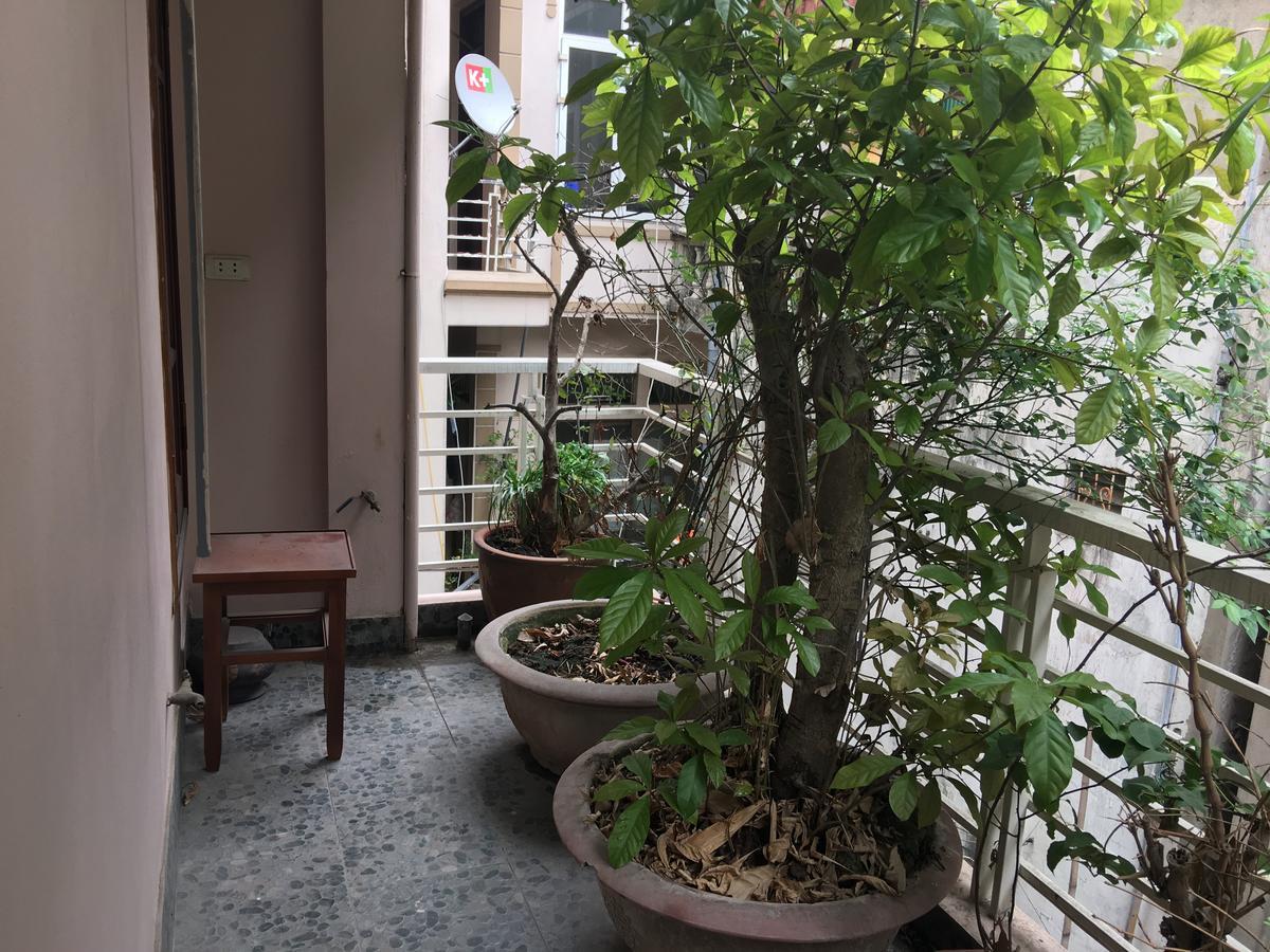 Awa Downtown Hostel Hanoi Exteriör bild