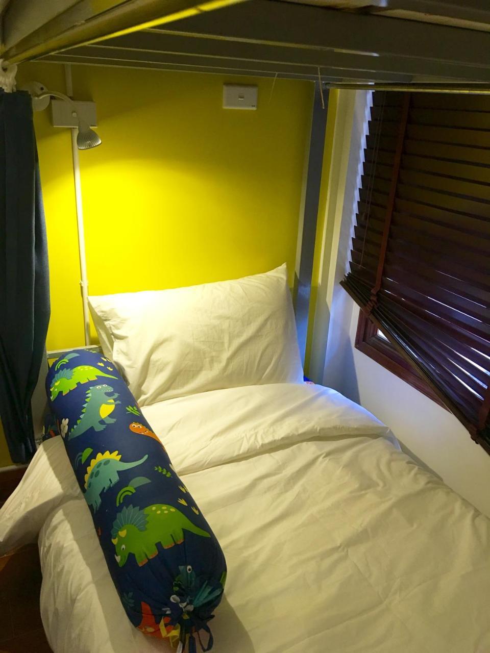 Awa Downtown Hostel Hanoi Exteriör bild